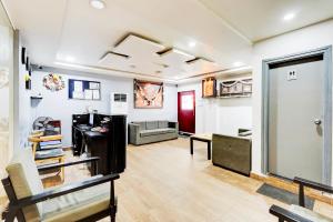 Super Townhouse Tirupati