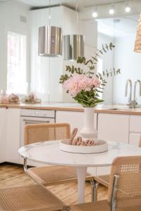 Apmt3 - 2 bedroom - 500m to Beach - Belles at Bondi