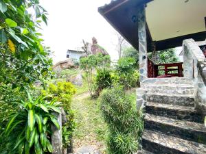 Jungle Rock House in srithanu