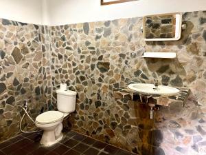 Jungle Rock House in srithanu