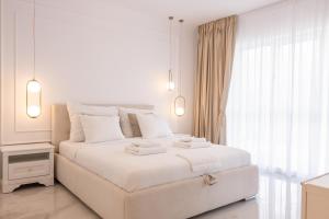 Marble White Studio 425