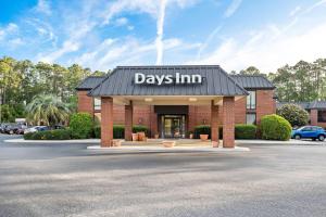 Days Inn by Wyndham Statesboro