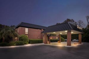 Days Inn by Wyndham Statesboro