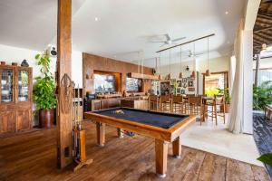 Villa HOM - Stylish Huge LUX NEW 6BR 16px Next To Canggu