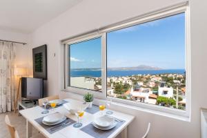 Vista Penthouse in Plaka With Shared Pool -BY APOKORONAS VILLAS