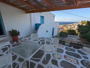 Oasis apartment with sea view