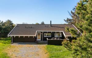 3 Bedroom Beautiful Home In Hjørring