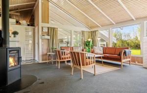 3 Bedroom Beautiful Home In Hjørring