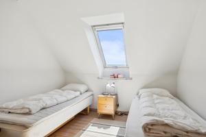 Awesome Home In Ebeltoft With 2 Bedrooms And Internet