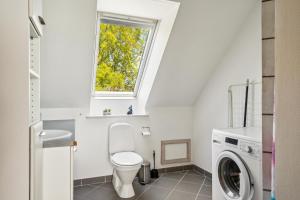 Awesome Home In Ebeltoft With 2 Bedrooms And Internet