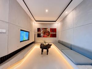 Modern 2 BR villa seminyak center.