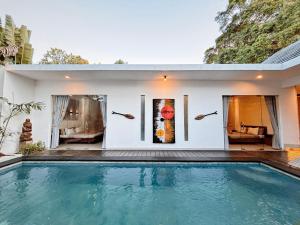 Modern 2 BR villa seminyak center.