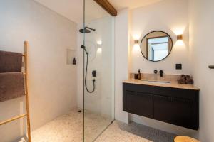 Stylish 4 bedroom Villa in Prime Location