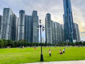 Landmark 81 Luxury Riverside Suite