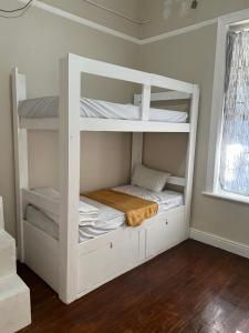 Blue Eagle Backpackers