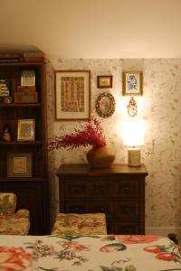 The Rustic Home - Room 2