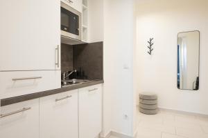 Brand new! Selfcheck-in, King size bed, free Wi-Fi