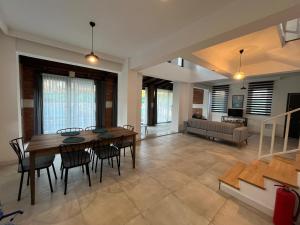 Derya Beach Agullu Villa 6