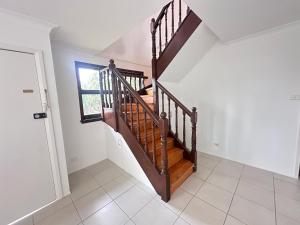 Comfortable and Spacious Queen Room - SW2