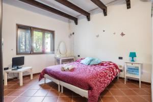 Villa Ellie - 100m from the beach