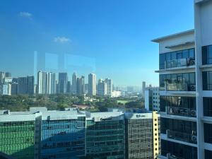 Modern and Slick Condo in Venice near Makati and BGC
