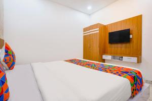 FabHotel The Vibrant
