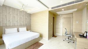 HOTEL TBS Near Sea Beach And Jagannath Temple - Restaurant- Lift and Parking Facilities - Fully Air Conditioning Hotel - A Top Rated Luxuary Hotel