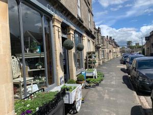 Cosy Cotswolds Retreat near Badminton