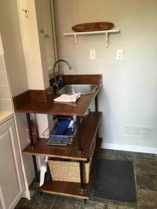 GFU neighborhood and Oregon Wine Country studio