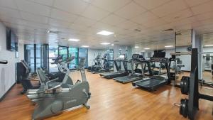 Free housekeeping visits during your stay - StayShort - 1 Bedroom Apartment in the Heart of Dubai Marina