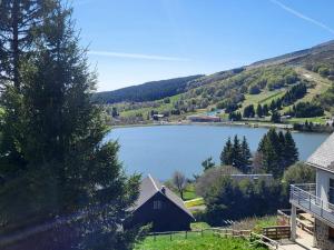 Super-Besse Appartement 4 personnes avec piscine et sauna dans la résidence