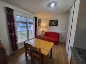 Super-Besse Appartement 4 personnes avec piscine et sauna dans la résidence