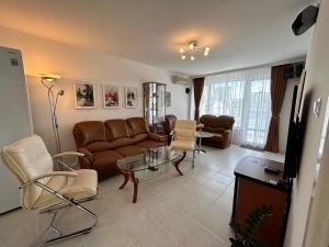 MirrArt House City Center