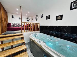 Appartements La detente marocaine studio jacuzzi et terrasse : photos des chambres