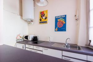 LE RÉTRO studio avec mezzanine en plein centre