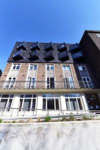 Raymont Hall in London