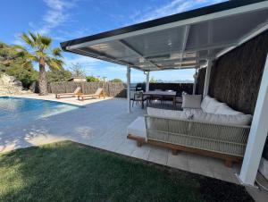 CASA CON JARDIN, SAUNA, PISCINA PRIVADA y NATURALEZA CERCA DE BARCELONA