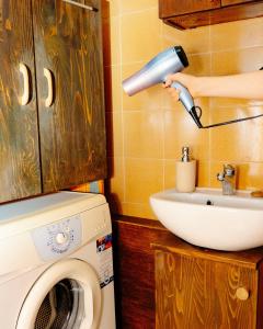 Comfy and central with bikes