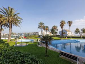 DOS Apartamentos familiares en El Puig con piscina, se alquilan juntos