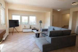 Aethra Villa