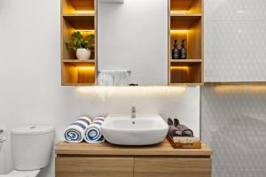 Navaya Villa by Kozystay - Seminyak