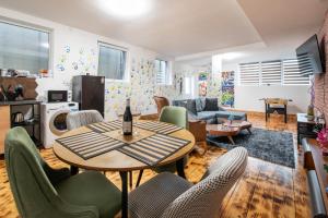 Sea Peace Apartment with Free parking