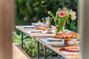 Maisons de vacances Villa sur 1 hectare 15 Personnes GORDES & ROUSSILLON : photos des chambres