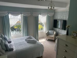 Deluxe King Room - Not Pet Friendly room in amber house hotel