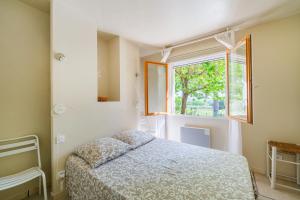 Maisons de vacances Villa sur 1 hectare 15 Personnes GORDES & ROUSSILLON : photos des chambres