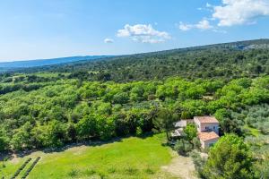 Maisons de vacances Villa sur 1 hectare 15 Personnes GORDES & ROUSSILLON : photos des chambres