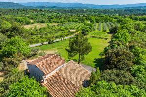 Maisons de vacances Villa sur 1 hectare 15 Personnes GORDES & ROUSSILLON : photos des chambres