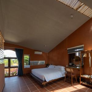 Chuồn Chuồn Retreat