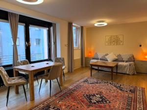 Sunny Citycenter Studio near main Shopping Street