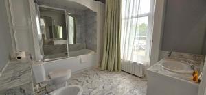 Manor Of Groves Hotel, Golf & Health Club